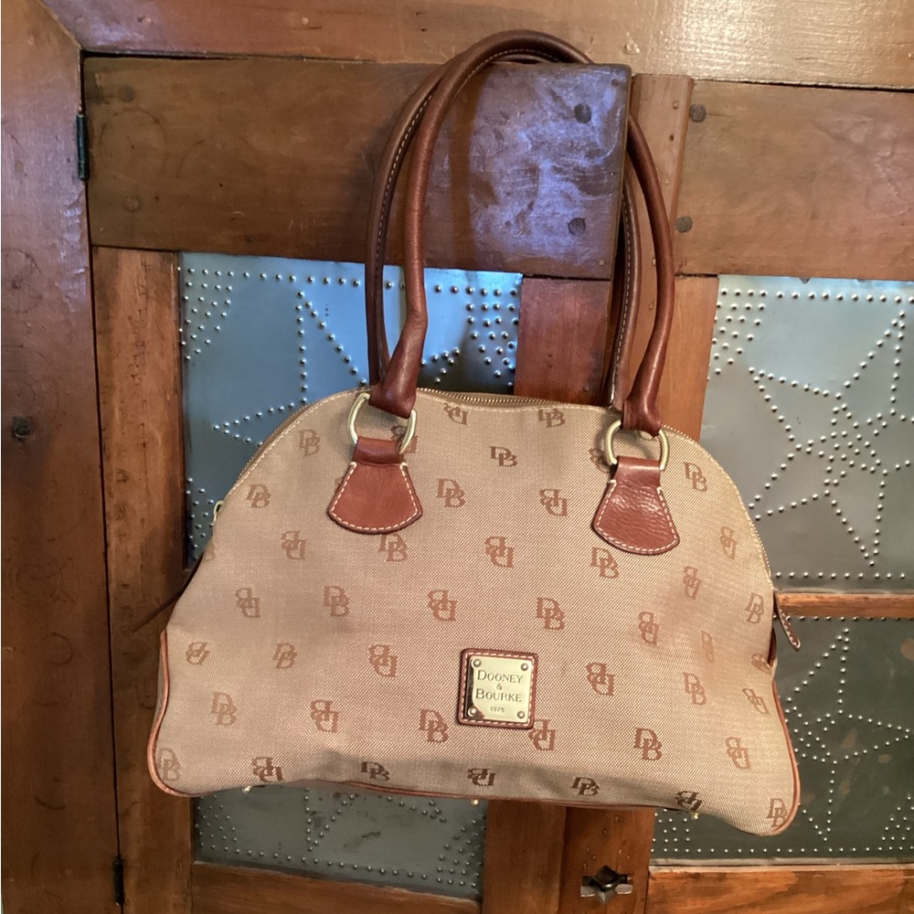 Dooney & Bourke Purse